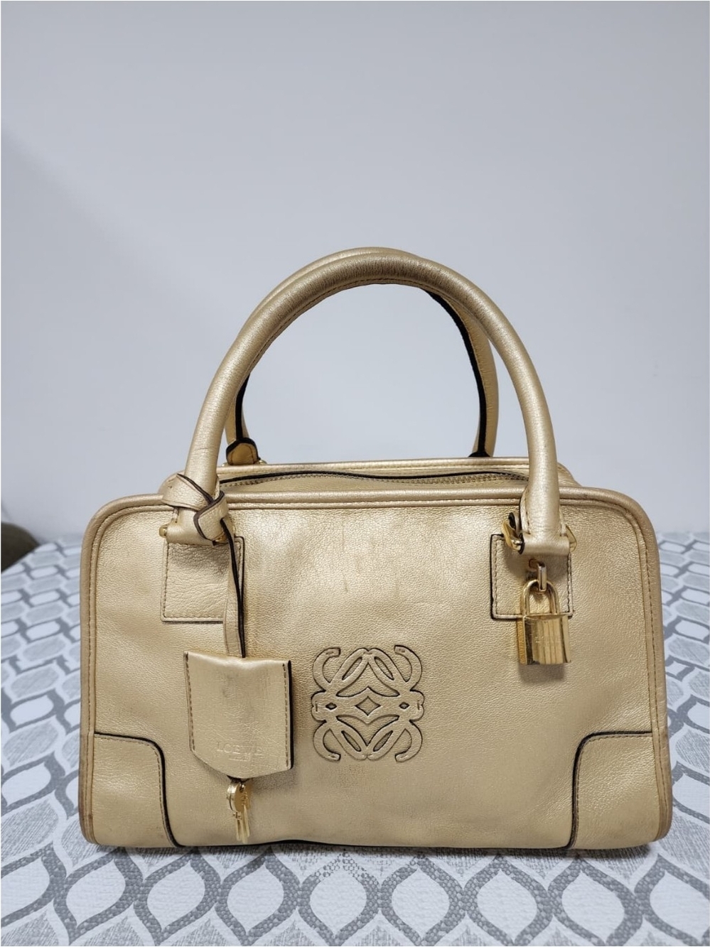 LOEWE Metallic Goatskin Amazona 36 Shoulder Bag Gold